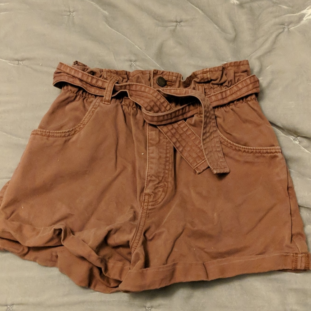 A&F paperbag waist shorts